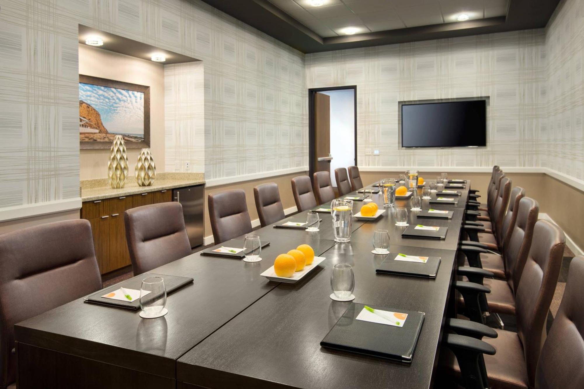 Courtyard By Marriott Irvine Spectrum מראה חיצוני תמונה