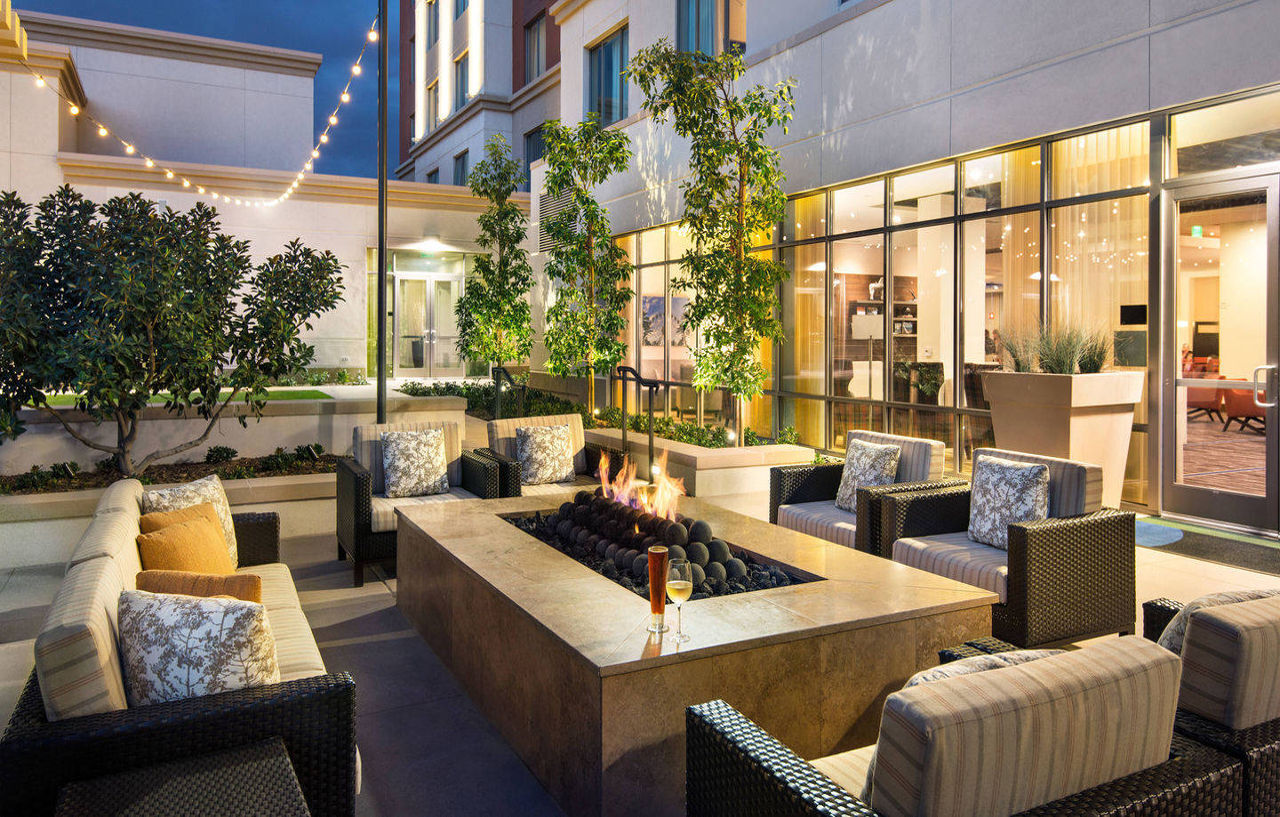 Courtyard By Marriott Irvine Spectrum מראה חיצוני תמונה